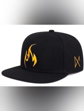 Black Gold Flame Snapback Hat 🔥 Streetwear Flat Brim Adjustable Cap Minimalist